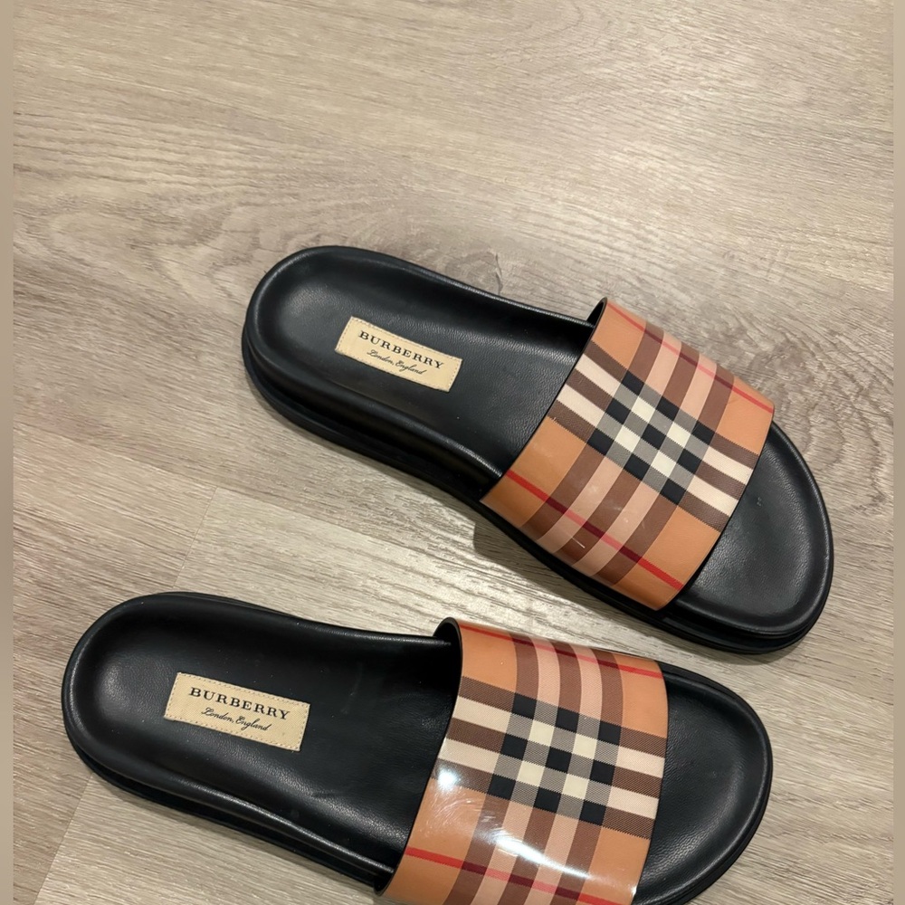 Burberry Women's "ASHMORE" Checkered Sandals Slides - Picture 3 of 7